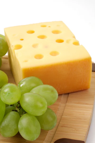 Τυρί και σταφύλια — Φωτογραφία Αρχείου