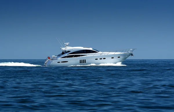 Luksusowych łodzi motorowej / Wynajem jachtów — Zdjęcie stockowe
