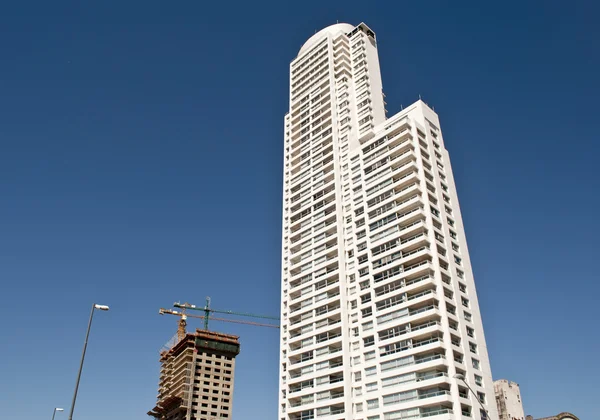 Apartamentos em torre na cidade de Rosario, Argentina . — Fotografia de Stock