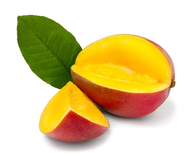 Вирізати манго — стокове фото