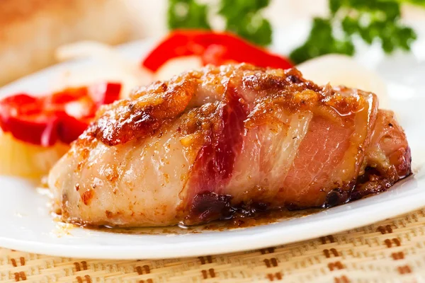 Beef wrapped in a ham slice — Stock Photo, Image