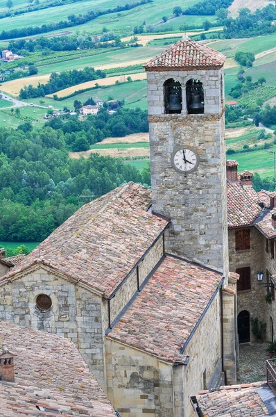 Vigoleno 的全景视图。艾米利亚-罗马涅。意大利. — 图库照片