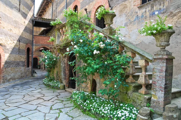 Gropparello hrad. Emilia-Romagna. Itálie. — Stock fotografie