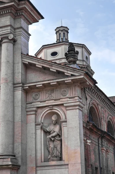 Церковь Святого Агостино. Пьяченца. Эмилия-Романья. Италия . — стоковое фото