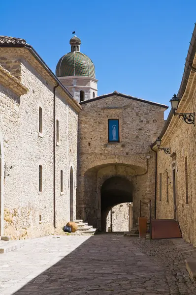 Gränd. pietramontecorvino. Puglia. Italien. — Stockfoto