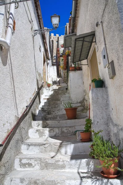 골목입니다. pietramontecorvino입니다. 풀리아입니다. 이탈리아. — 스톡 사진