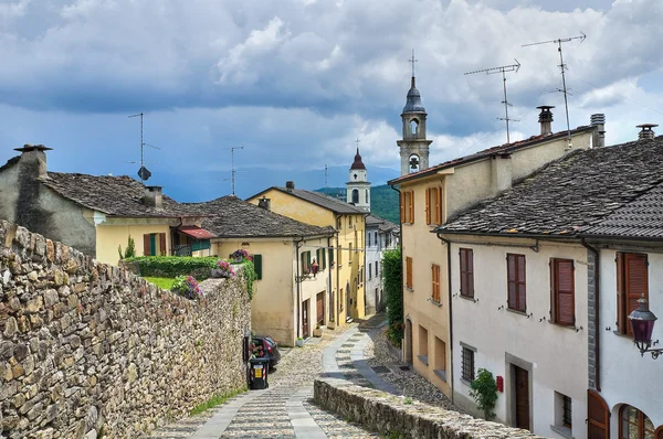Panoramic view of Compiano. Emilia-Romagna. Italy. — Stock Photo, Image