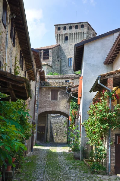 Alleyway. Torrechiara. Emilia-Romagna. Italy. — Stock Photo, Image
