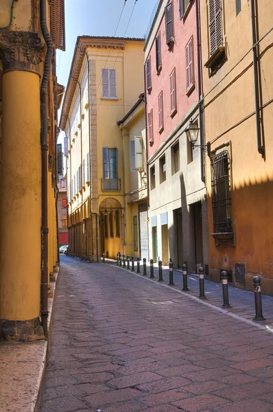 Alleyway. Bologna. Emilia-Romagna. Italy. — Stock Photo, Image