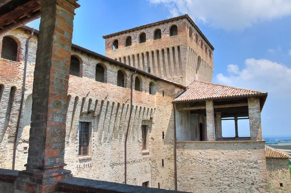 Torrechiara의 성입니다. 에밀리 아 로마 냐입니다. 이탈리아. — 스톡 사진