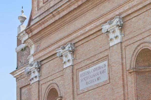 サン ・ カッシアーノの大聖堂。コマッキオ。エミリア ＝ ロマーニャ州。イタリア. — ストック写真