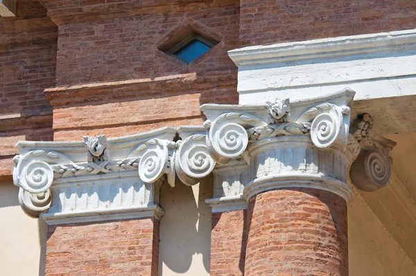 Oude ziekenhuis van st. camillo. Comacchio. Emilia-Romagna. Italië. — Stockfoto