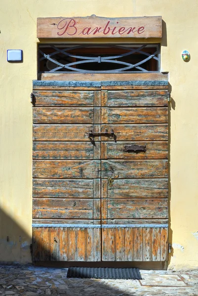 Puerta de madera. Brisighella. Emilia-Romaña. Italia . —  Fotos de Stock