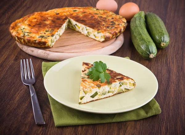 Frittata italiana con zucchine . — Foto Stock