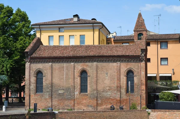 Kostel svatého giuliano. Ferrara. Emilia-Romagna. Itálie. — Stock fotografie