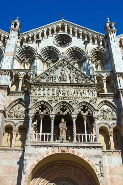 St. george's Basiliek. Ferrara. Emilia-Romagna. Italië. — Stockfoto