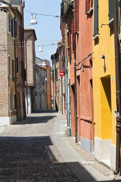 Para o beco. Ferrara. Emilia-Romagna. Itália . — Fotografia de Stock