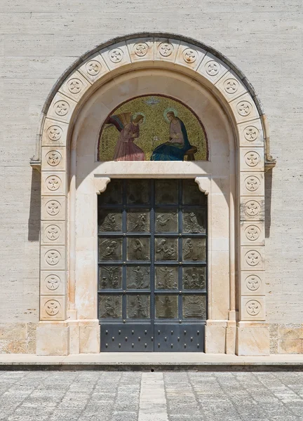 Madonna della scala opatství. noci. Puglia. Itálie. — Stock fotografie