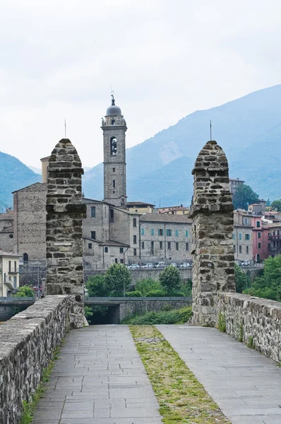 Panoramatický pohled na bobbio. Emilia-Romagna. Itálie. — Stock fotografie
