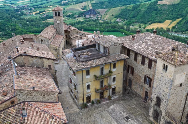 Vigoleno 的全景视图。艾米利亚-罗马涅。意大利. — 图库照片