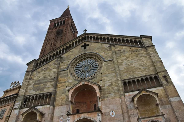 大聖堂。ピアチェンツァ。エミリア ＝ ロマーニャ州。イタリア. — ストック写真