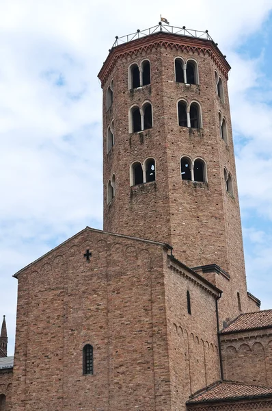 Antonino Bazilikası St. Piacenza. Emilia-Romagna. İtalya. — Stok fotoğraf