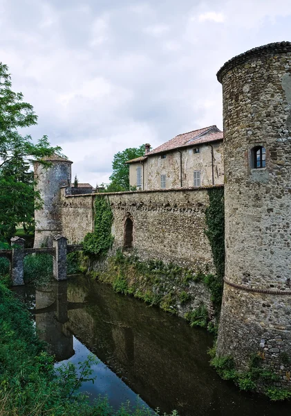 Castelo de Lisignano. Emilia-Romagna. Itália . — Fotografia de Stock
