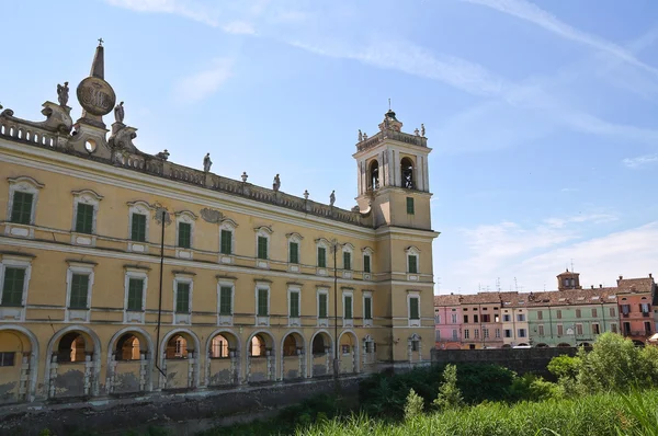 Královský palác colorno. Emilia-Romagna. Itálie. — Stock fotografie