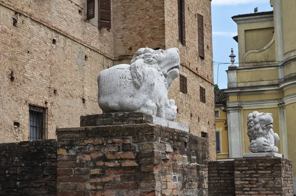 ΜΕΛΙ lupi φρούριο του soragna. Εμίλια-Ρομάνια. Ιταλία. — Φωτογραφία Αρχείου