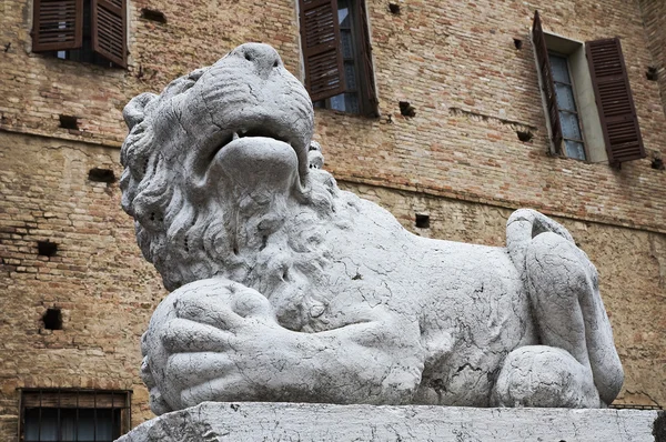 Meli lupi fästningen i soragna. Emilia-Romagna. Italien. — Stockfoto