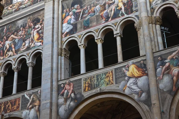 Interieur kathedraal. Parma. Emilia-Romagna. Italië. — Stockfoto
