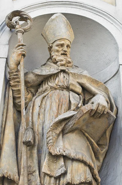 Estatua de mármol. Iglesia de Santa Lucía. Parma. Emilia-Romaña. Italia . —  Fotos de Stock