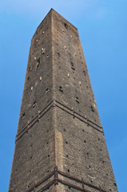 Garisenda kulesi. Bologna. Emilia-Romagna. İtalya.