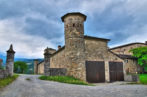 Slottet av golaso. Varsi. Emilia-Romagna. Italien. — Stockfoto