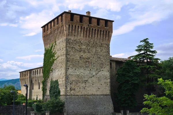 Замок Варано де Мелегари. Эмилия-Романья. Италия . — стоковое фото