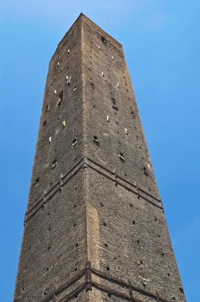 Garisenda věž. Boloňa. Emilia-Romagna. Itálie. — Stock fotografie