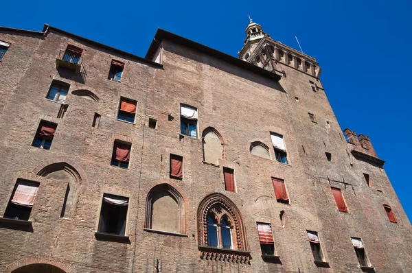 Genauso wie der Palast. Bologna. Emilia-Romagna. Italien. — Stockfoto
