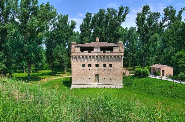 Pevnost rocca stellata. Bondeno. Emilia-Romagna. Itálie. — Stock fotografie