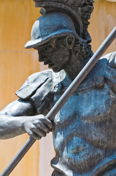 Estatua del Arcángel Miguel. Cento. Emilia-Romaña. Italia . —  Fotos de Stock
