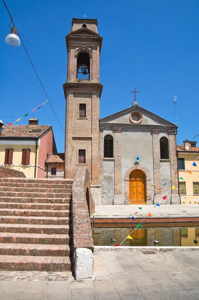 胭脂红的教会。摩德纳。艾米利亚-罗马涅。意大利. — 图库照片