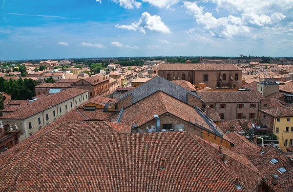 Panoramatický pohled z Ferrary. Emilia-Romagna. Itálie. — Stock fotografie