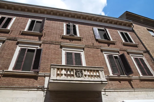 Historiskt palats. Ferrara. Emilia-Romagna. Italien. — Stockfoto