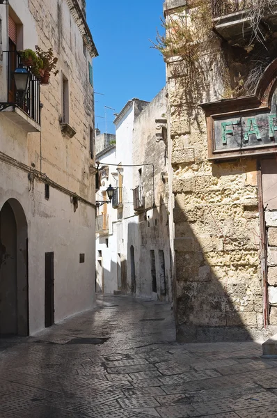 Une ruelle. Grottaglie. Pouilles. Italie . — Photo