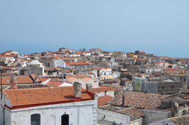 monte sant'angelo panoramik manzaralı. Puglia. İtalya.