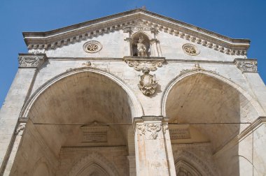 monte sant'angelo sığınak. Puglia. İtalya.