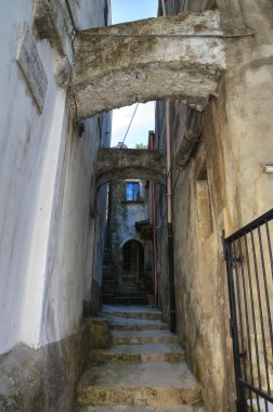 alleyway. Vico del gargano. Puglia. İtalya.