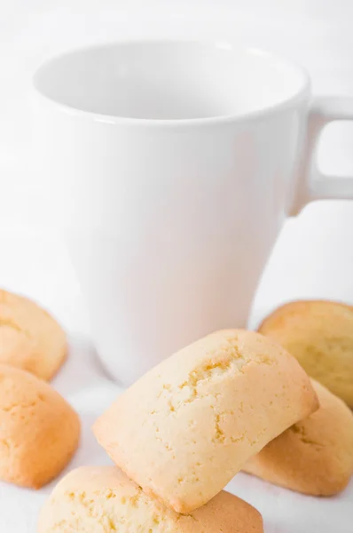 Homemade biscuits with milk cup. — Stock Photo, Image