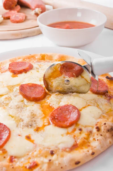 Pizza pepperoni . — Photo