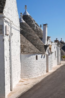 Alberobello 'nun çardağı. Puglia. İtalya..