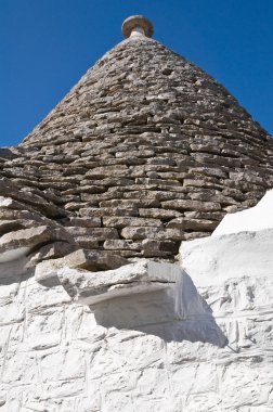 Alberobello 'nun çardağı. Puglia. İtalya..